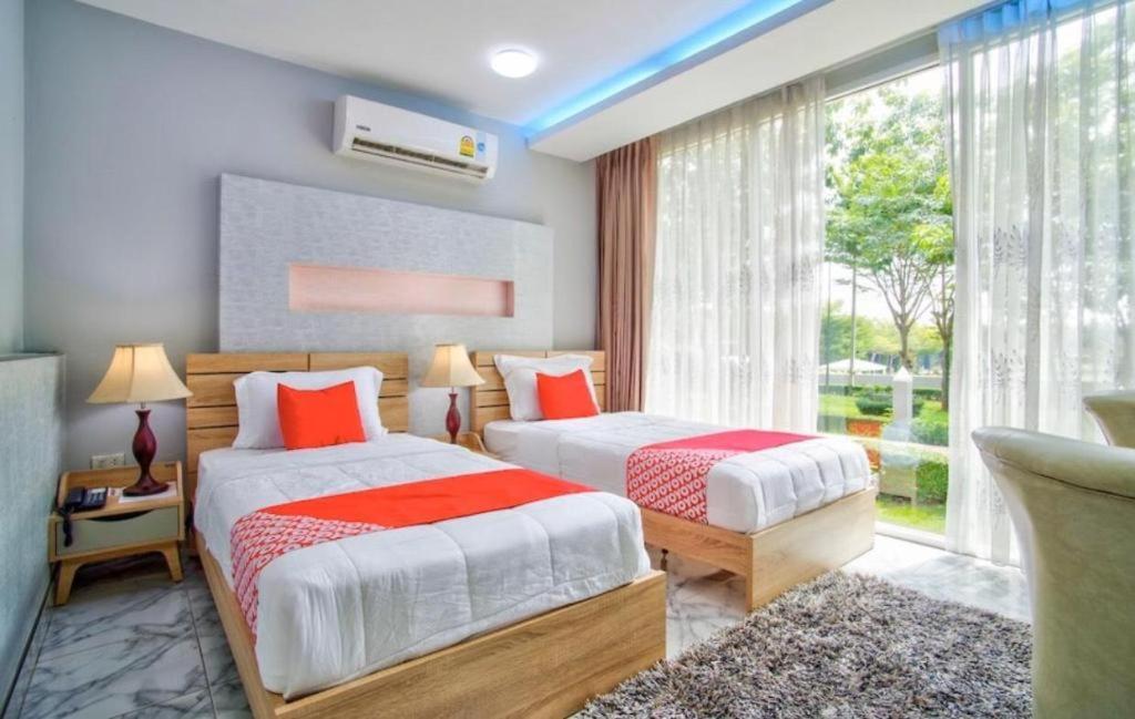 Thaiasia Goldensea Resort Phra Nakhon Si Ayutthaya Exterior photo